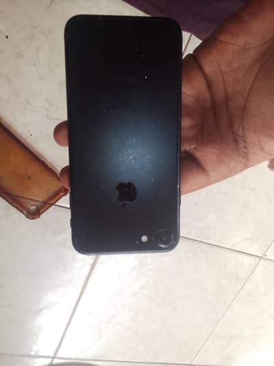 Apple iPhone 7