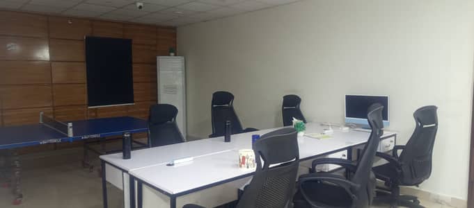 1000 SQ FEET OFFICE AVAILABLE FOR RENT AT HARIAWALA ROAD FAISALA BAD