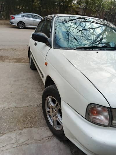 Suzuki Baleno 2001