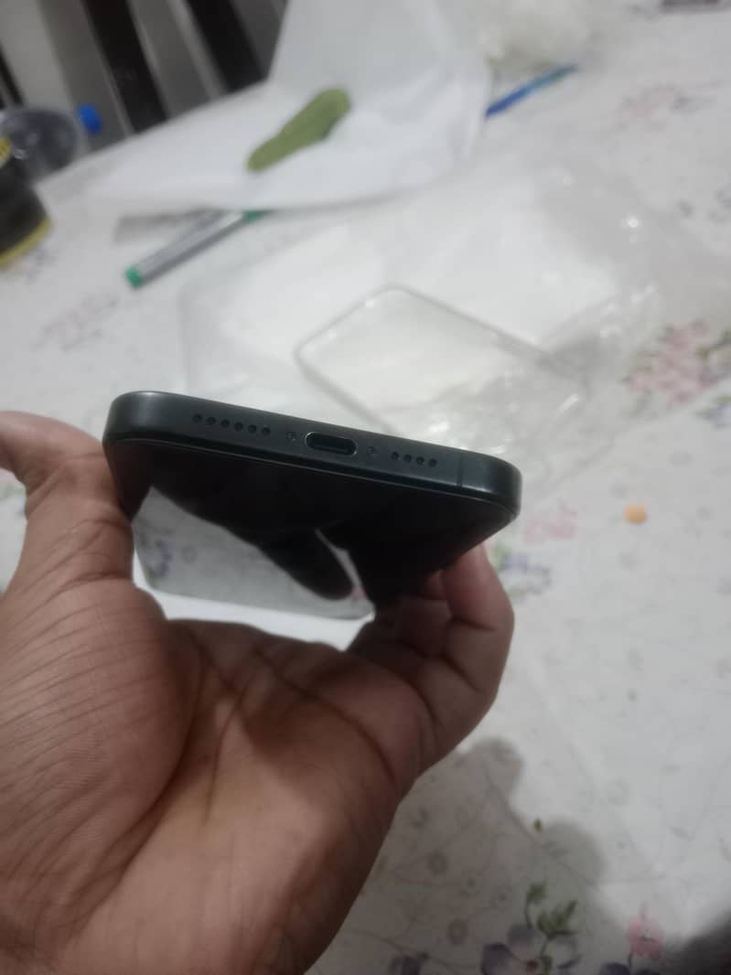 Apple iPhone 15 Pro Max 1