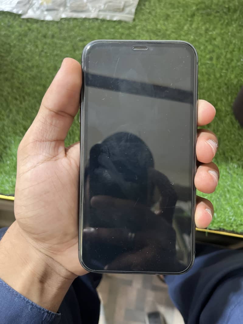 Apple iPhone 11 5