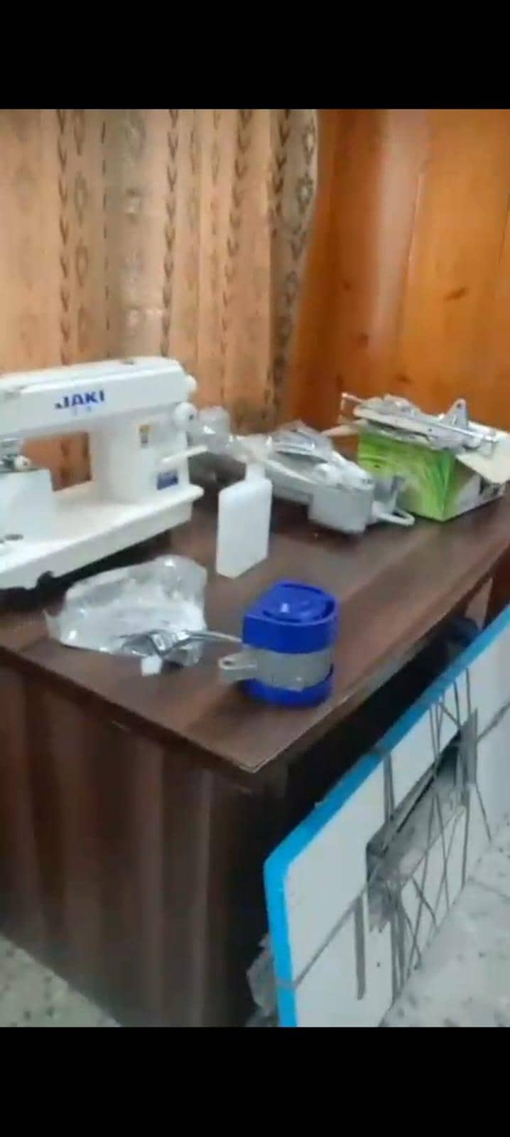 Jaki Sewing Machine 0