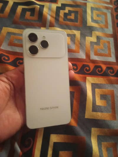 Tecno Spark 40