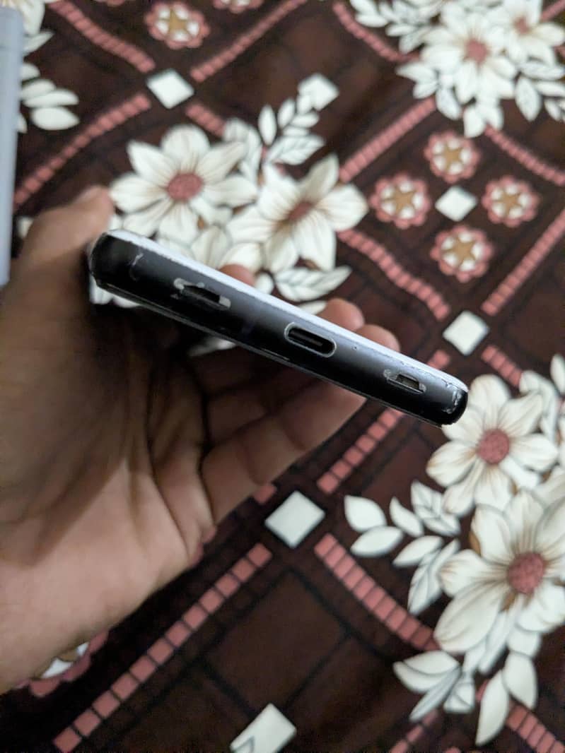 Google Pixel 6a 1