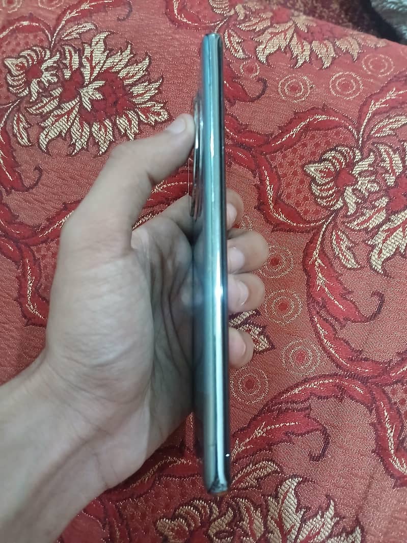 Infinix Zero 40 6