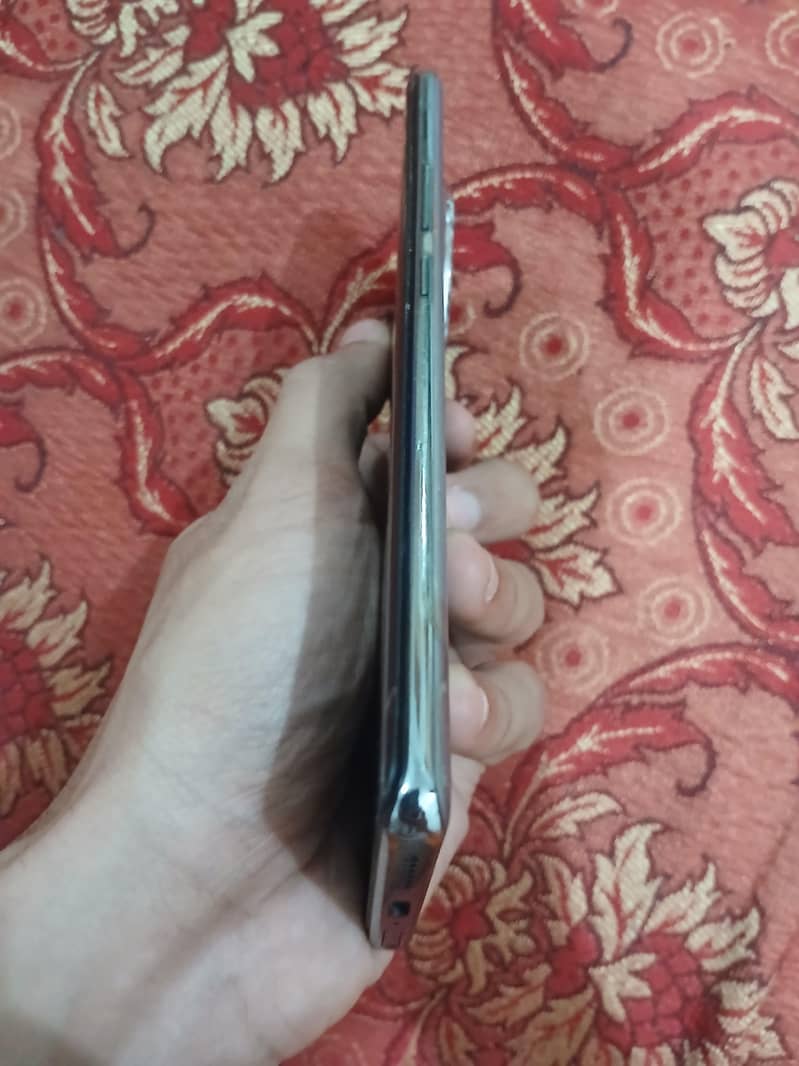 Infinix Zero 40 9