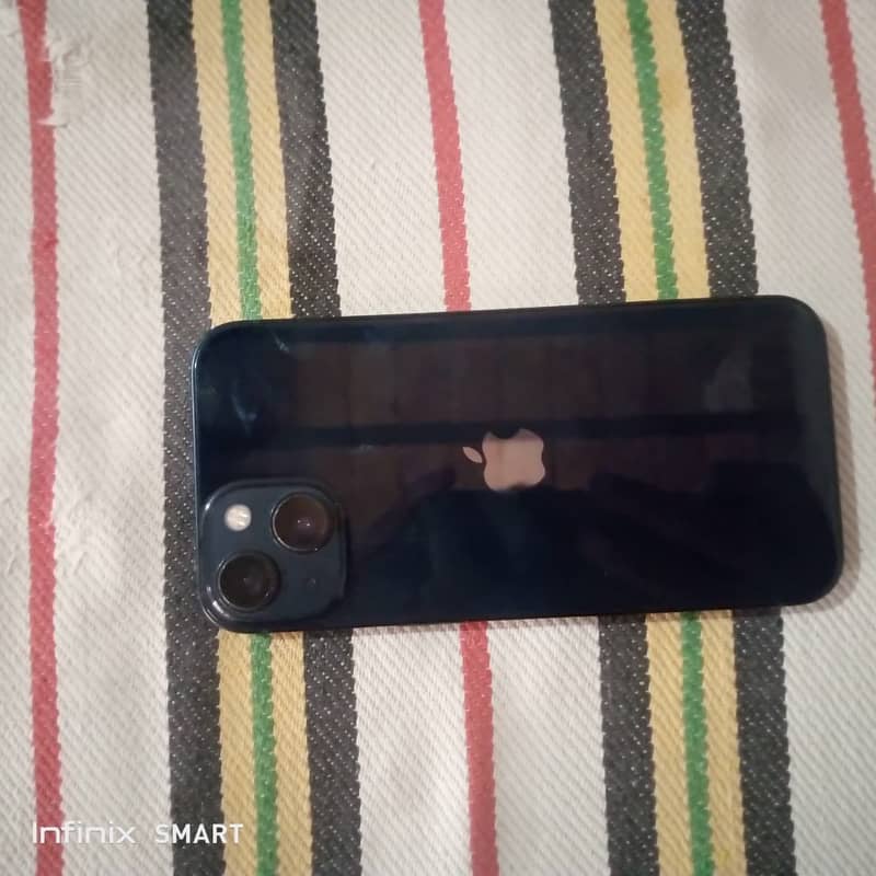 Apple iPhone 13 6
