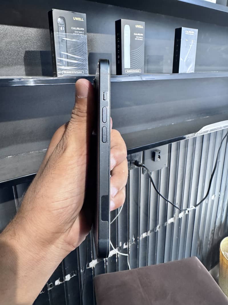 Apple iPhone 14 0