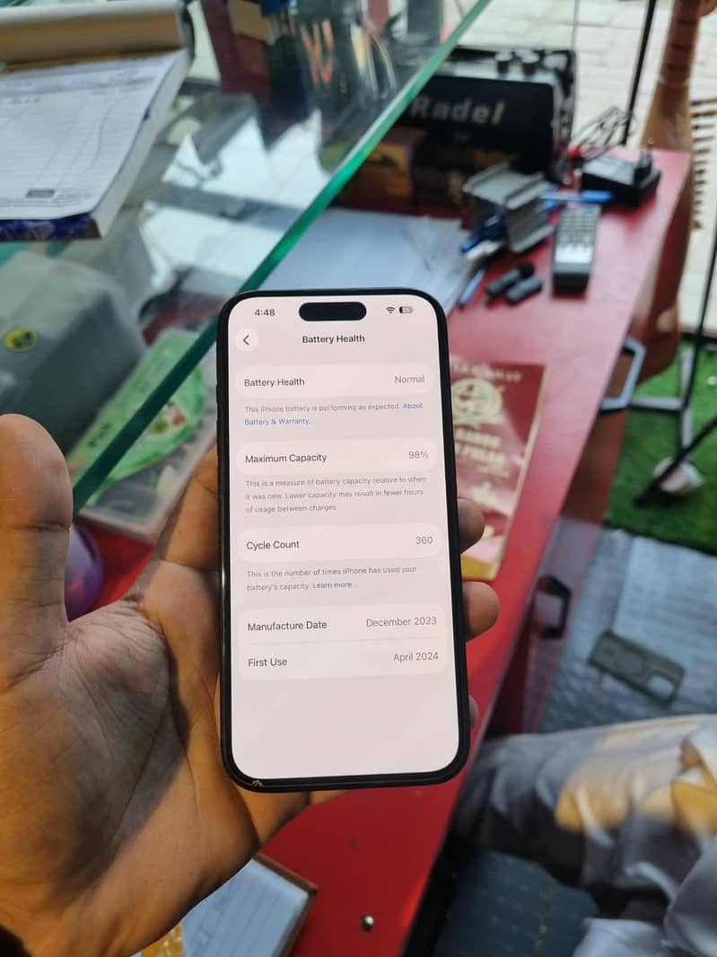 Apple iPhone 15 Pro 4