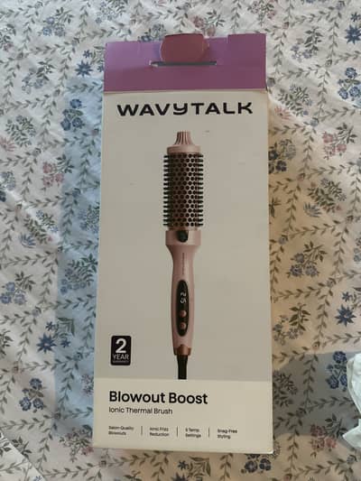 Wavy talk blowout brush