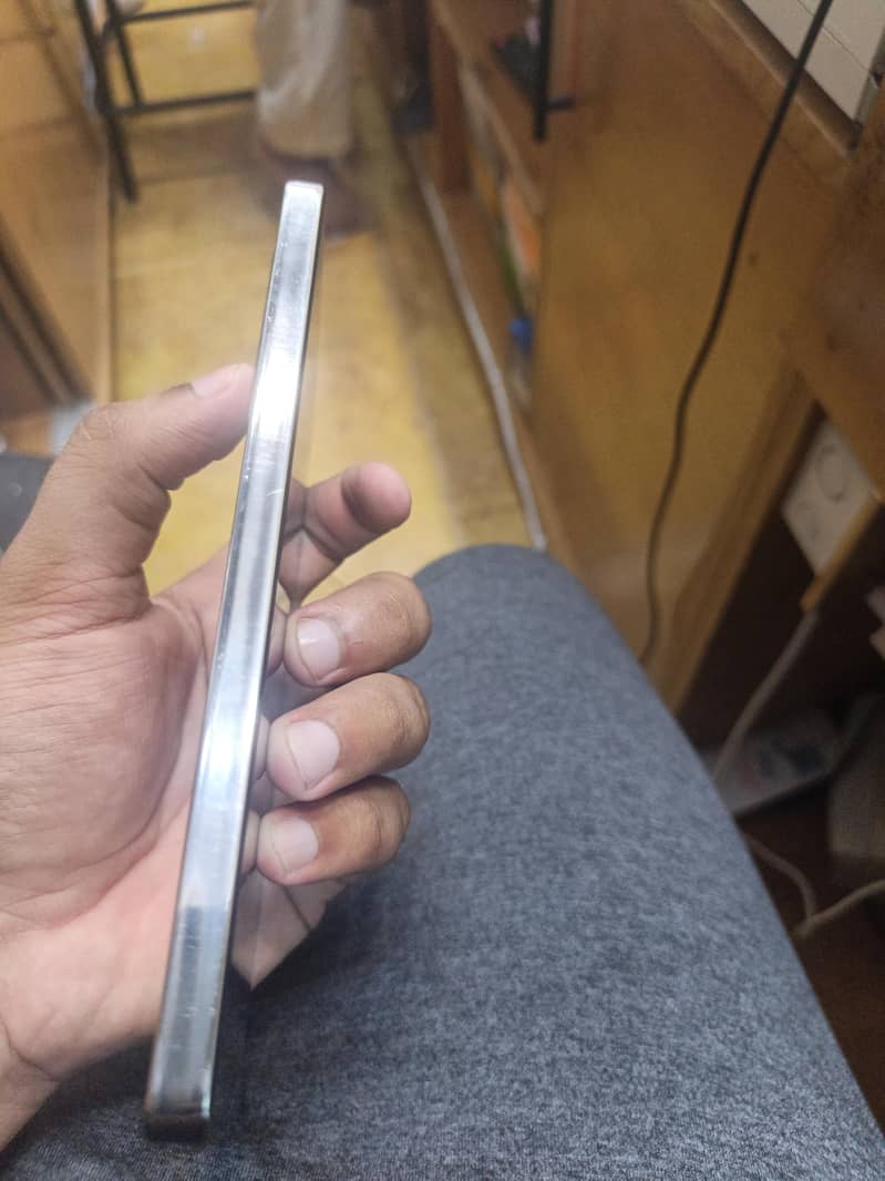 Infinix Note 40 4