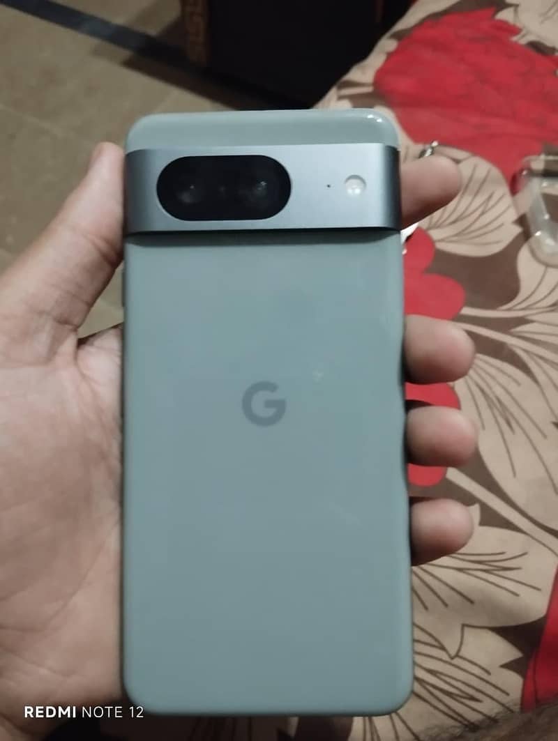 Google Pixel 8 2