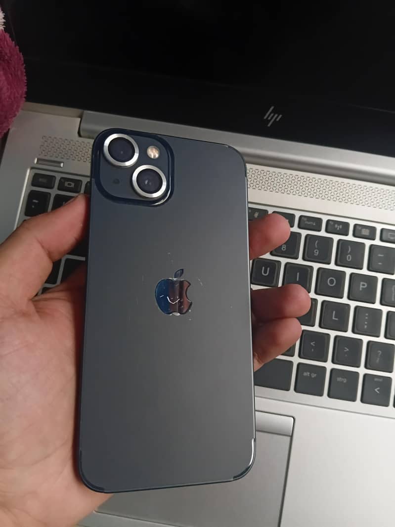 Apple iPhone 13 1