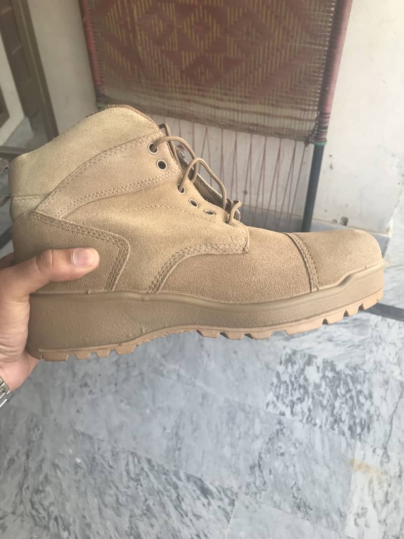 Comando shoes 1