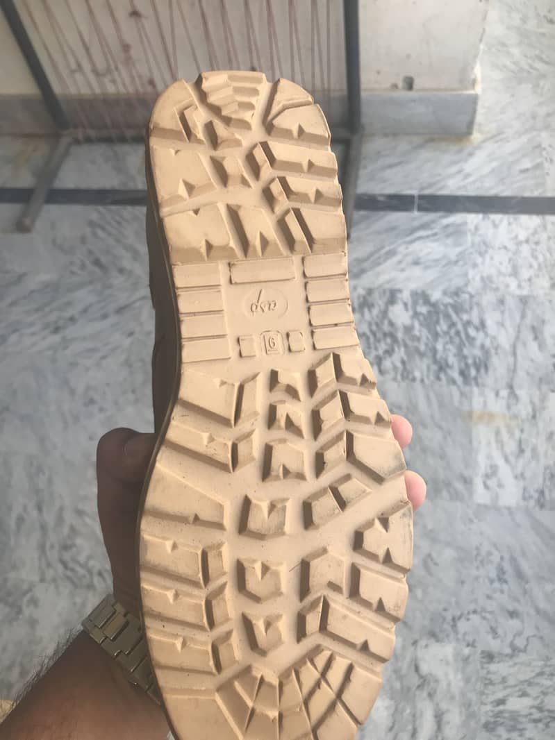 Comando shoes 3