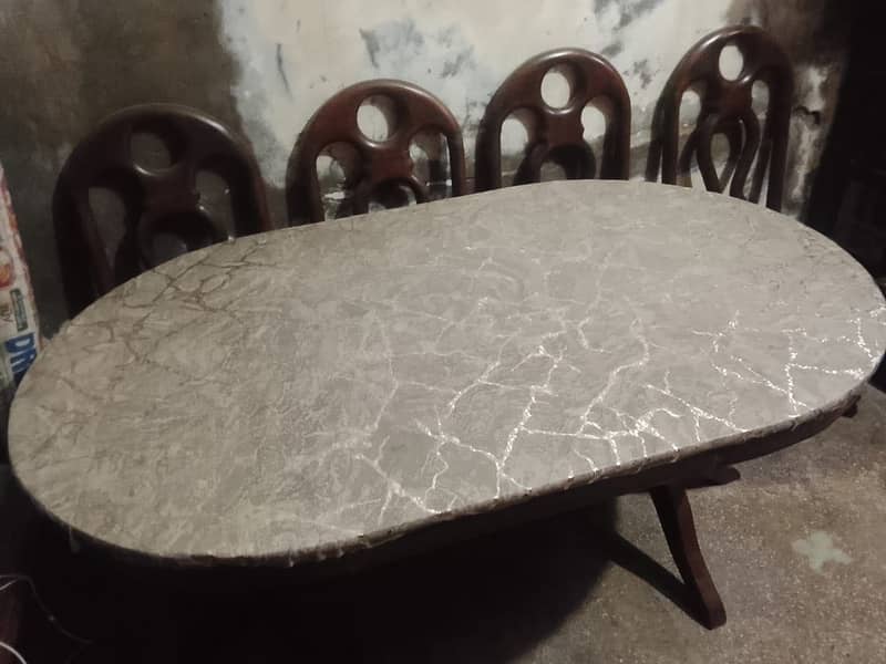 Dining table for 4 persons 0
