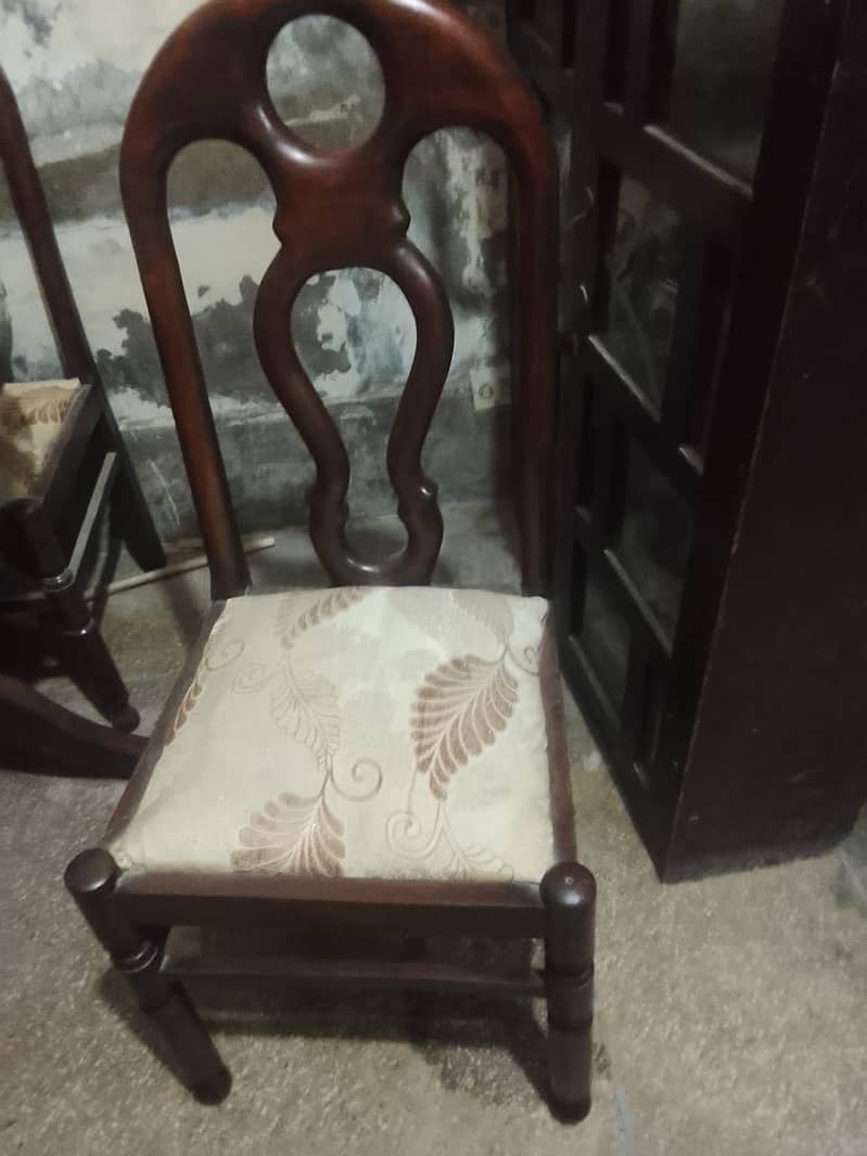 Dining table for 4 persons 2