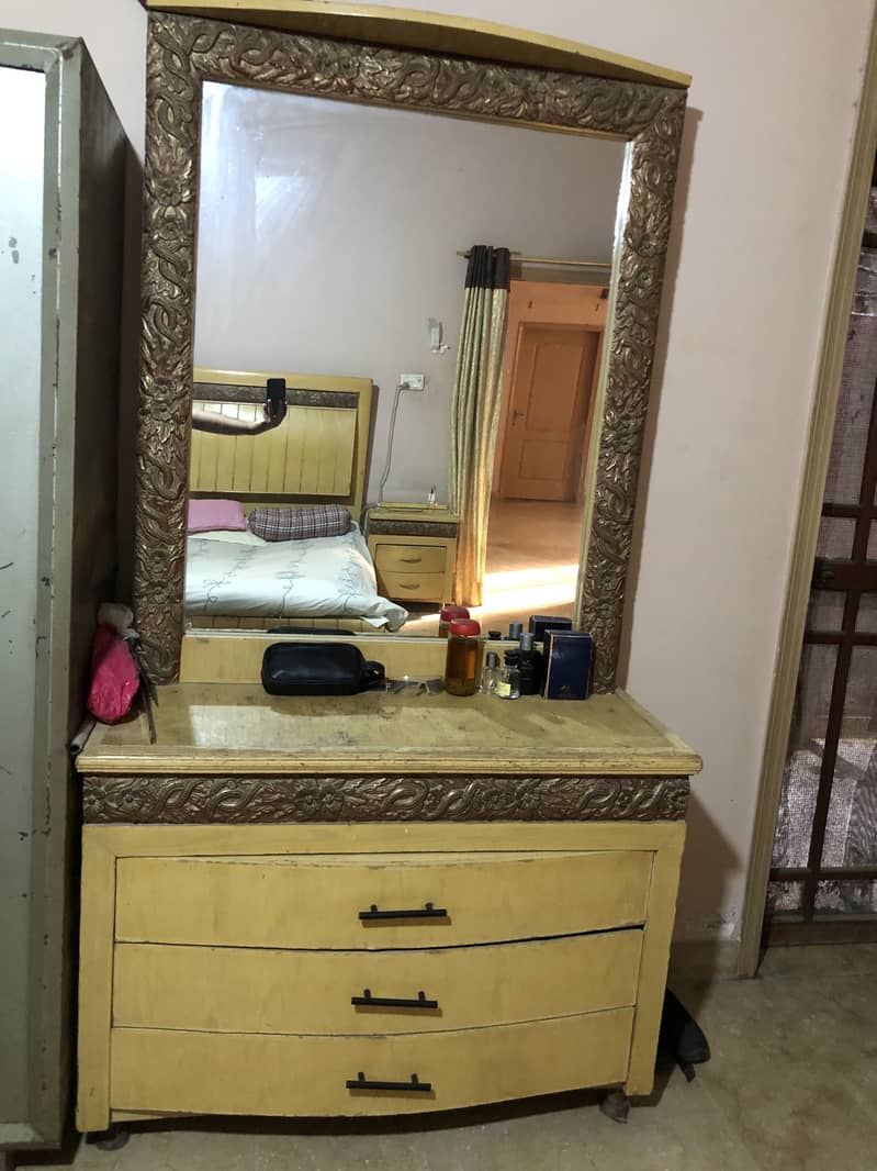 Bed with Side Tables and Dressing Table 2