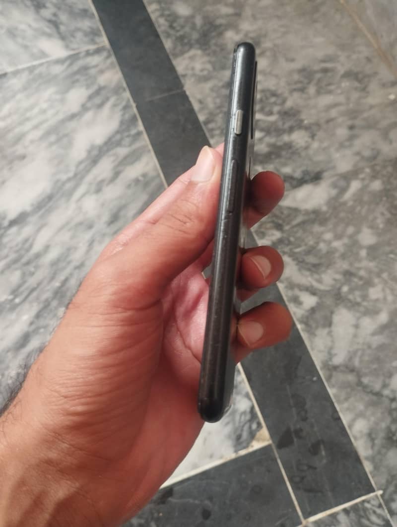 Google Pixel 5 4