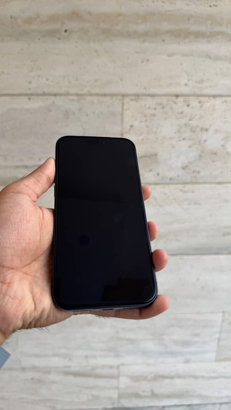 Apple iPhone 17 Pro Max 1