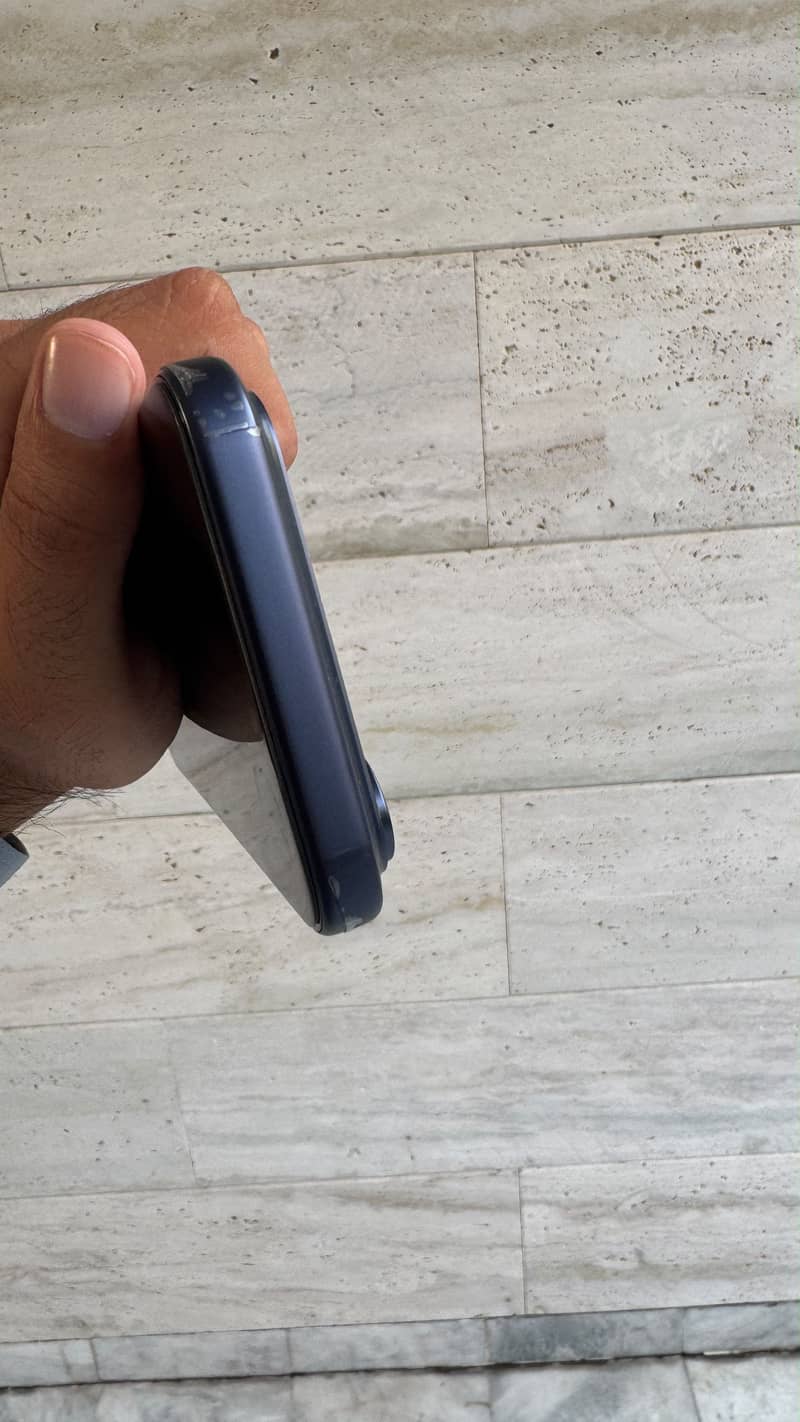 Apple iPhone 17 Pro Max 2