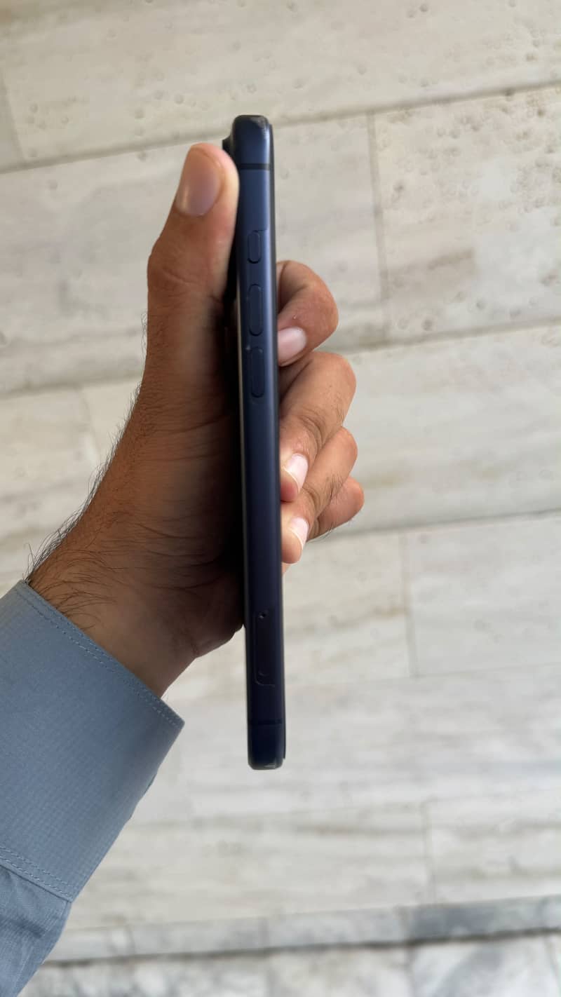 Apple iPhone 17 Pro Max 3
