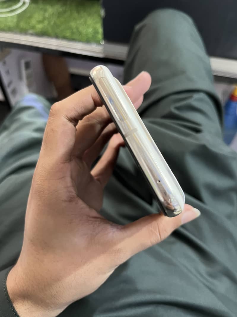 Google Pixel 8 Pro 5