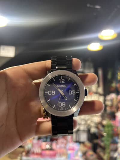NIXON BLUE JUST LIKE NEW