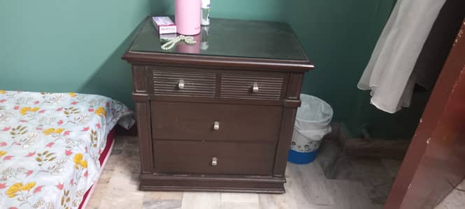 Dressing table and 2 side tables