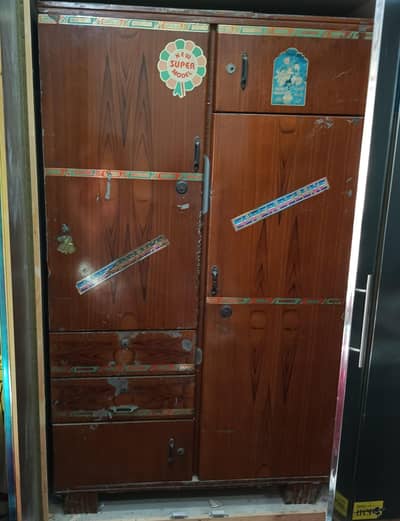 Strong & Durable Iron Almirah / Wardrobe