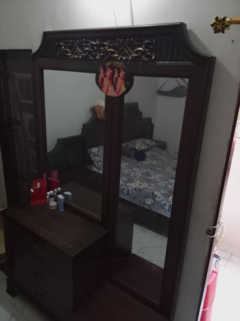 Dressing Table 2