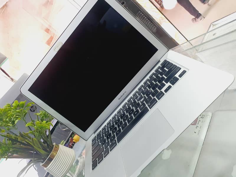Macbook Air 2017 16
