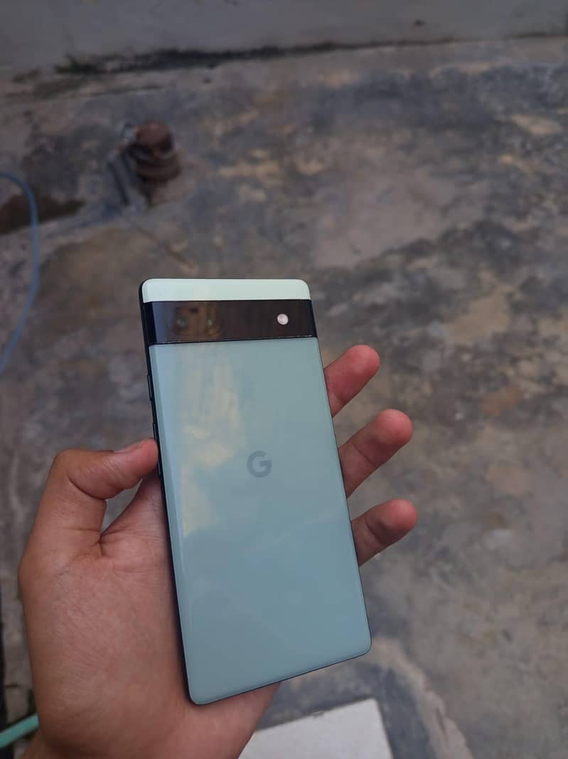 Google Pixel 6a 1