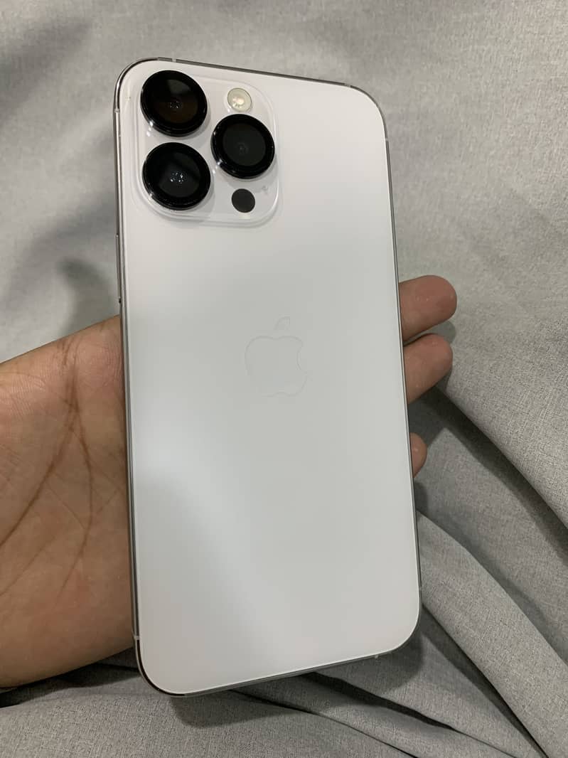 Apple iPhone 14 Pro Max 2