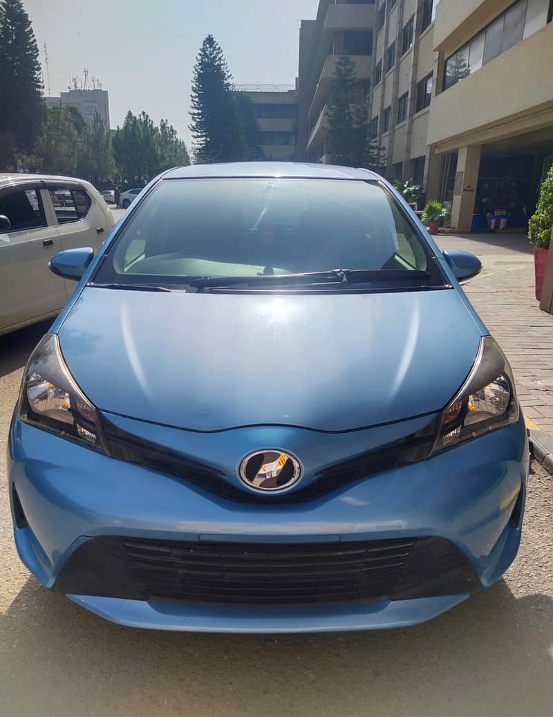 Toyota Vitz 2017 1