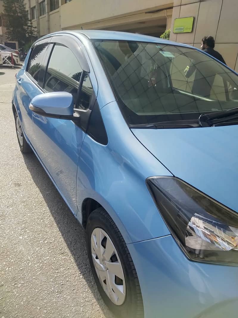 Toyota Vitz 2017 4