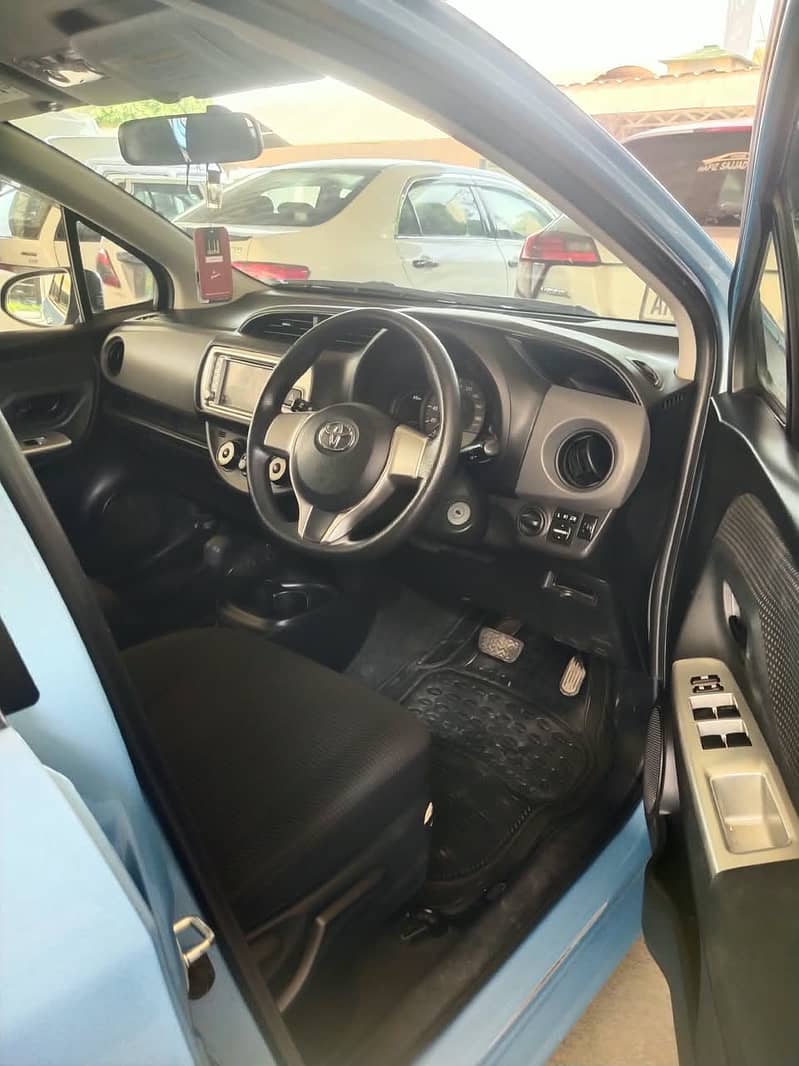 Toyota Vitz 2017 5