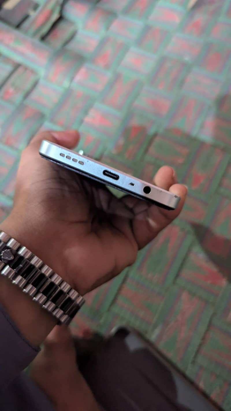 Realme Note 60x 3