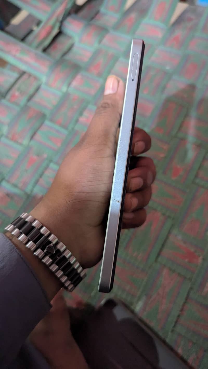 Realme Note 60x 4