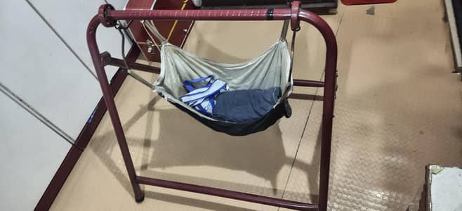 iron jhula good condition