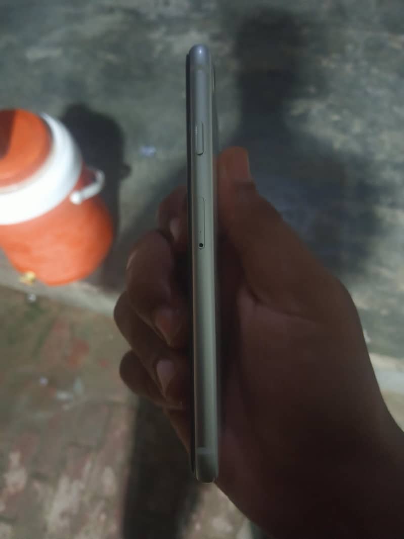 Apple iPhone SE 4