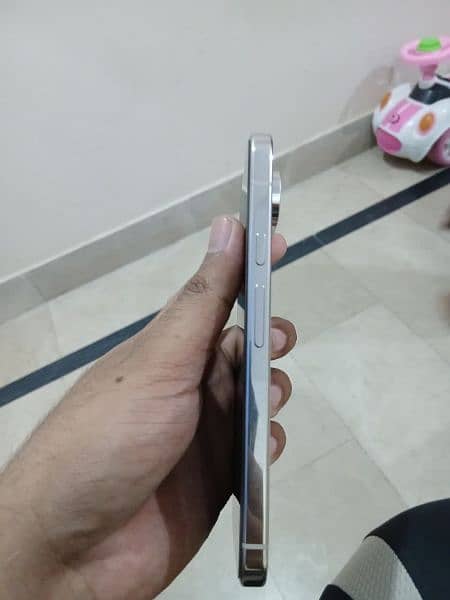 Google Pixel 9 Pro XL 2