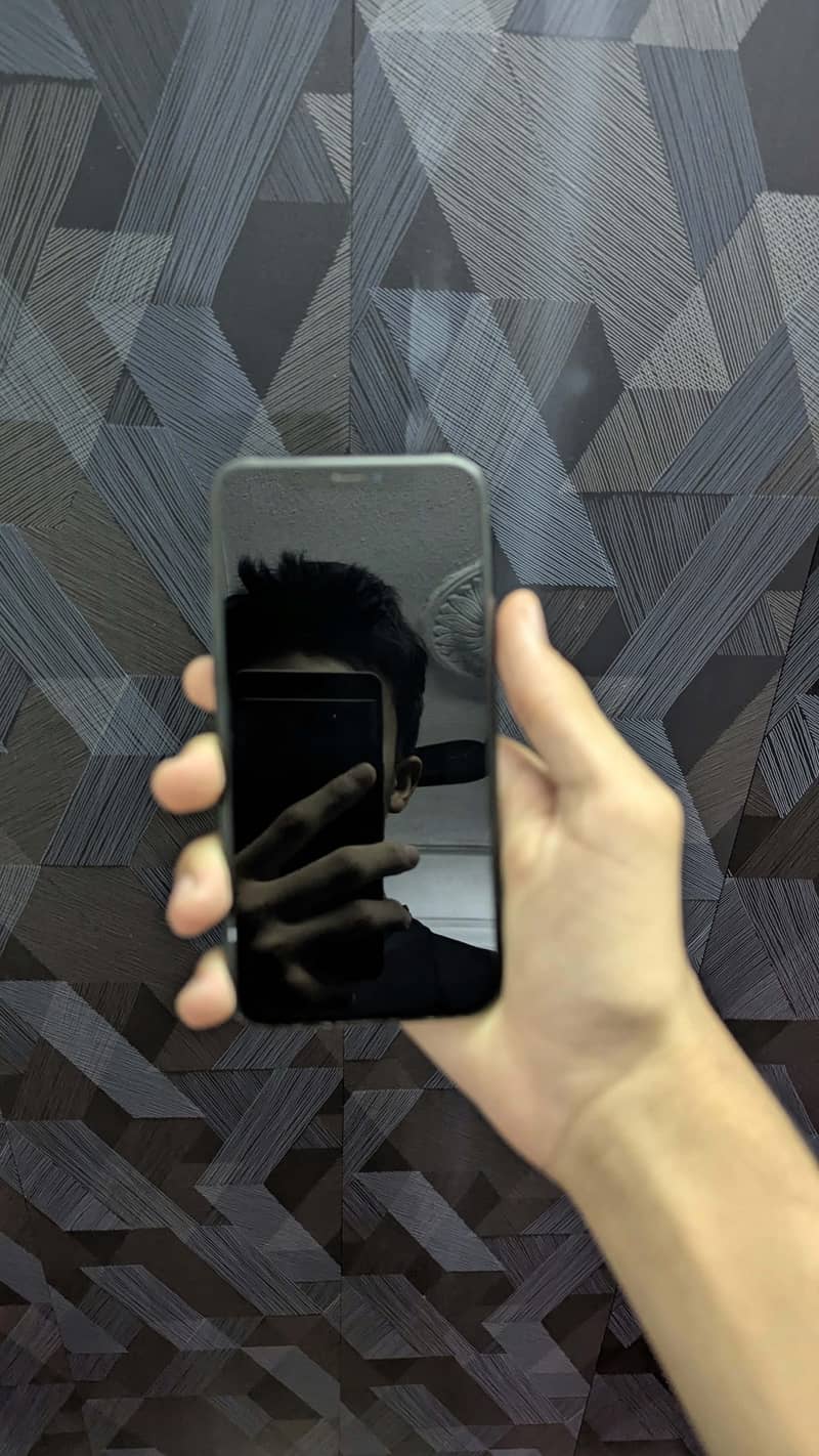 Apple iPhone 11 Pro 5