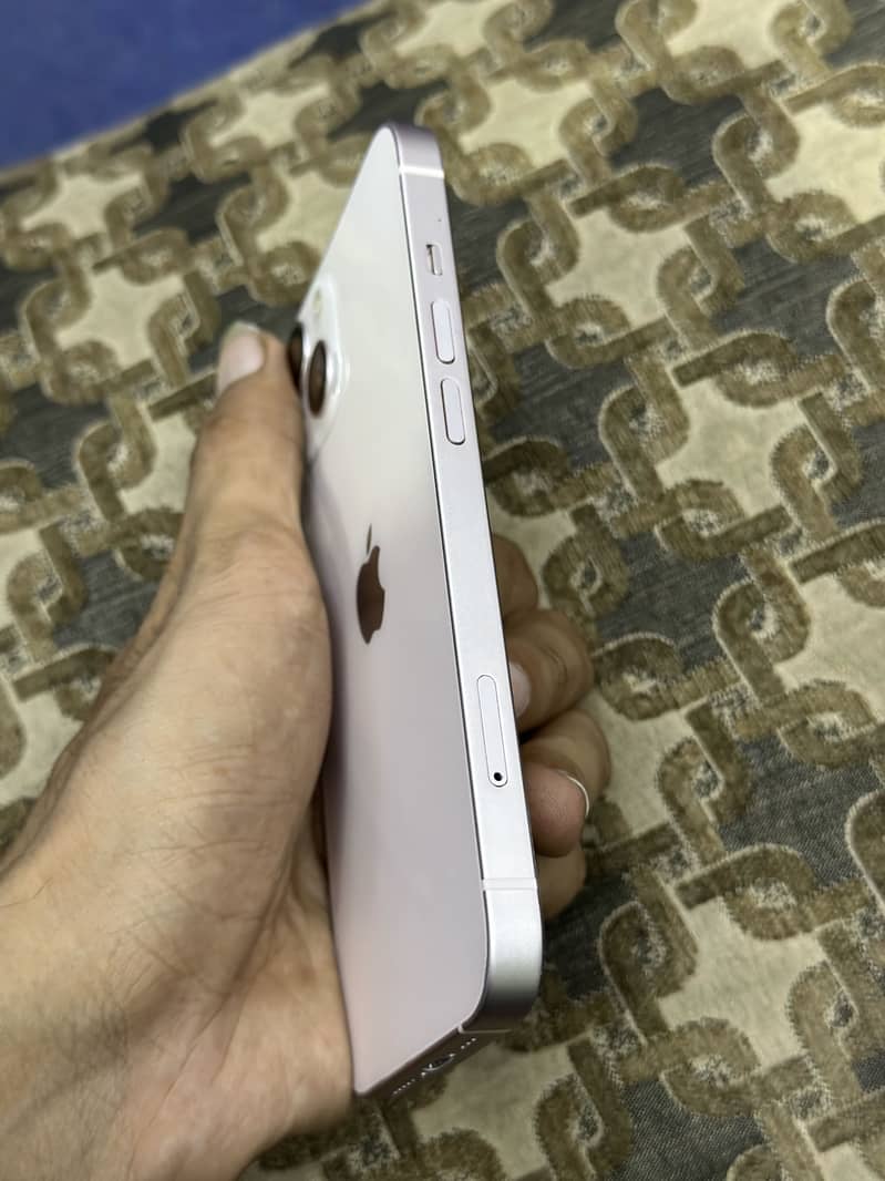 Apple iPhone 13 3
