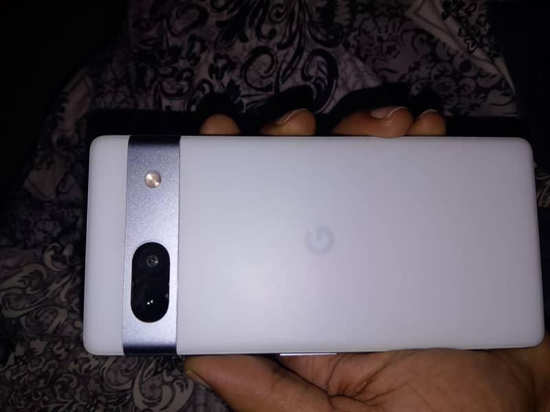 Google Pixel 7a 1