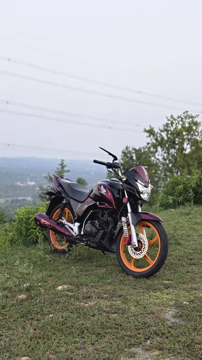 HONDA CB150F 2024