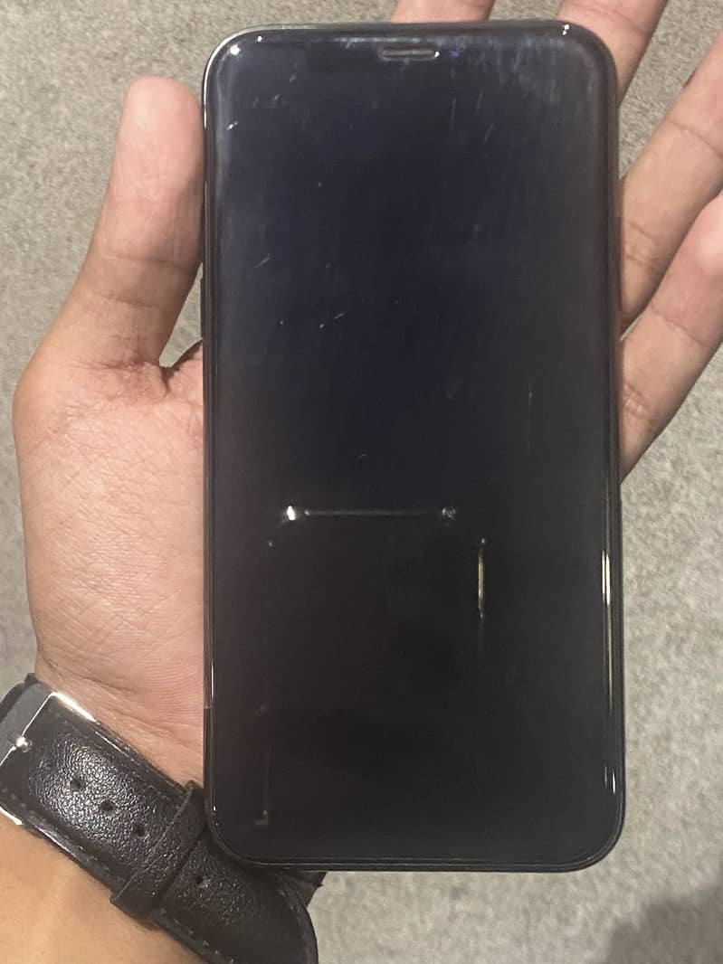 Apple iPhone XS 5