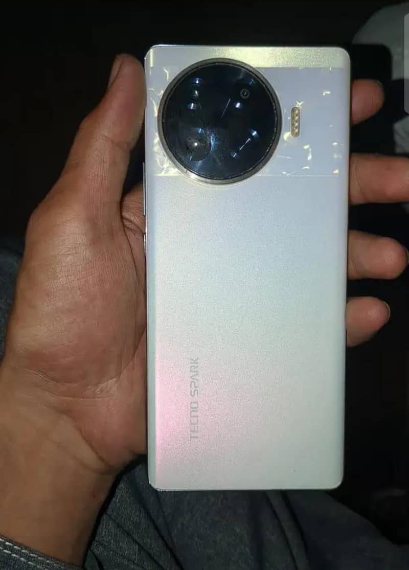 Tecno CAMON 20s Pro 0