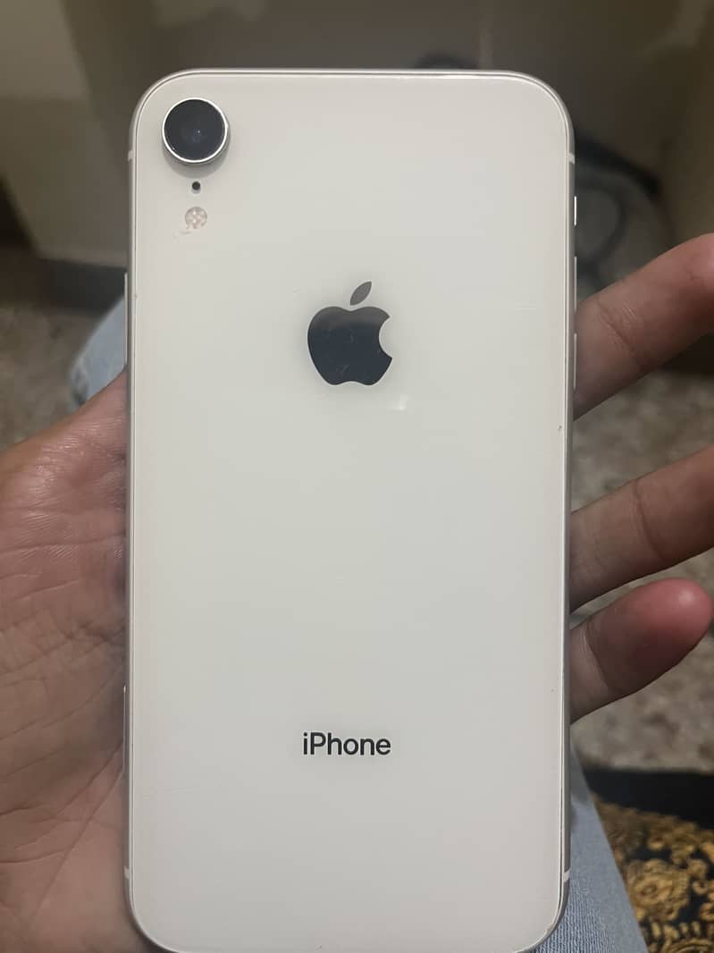 Apple iPhone XR 0
