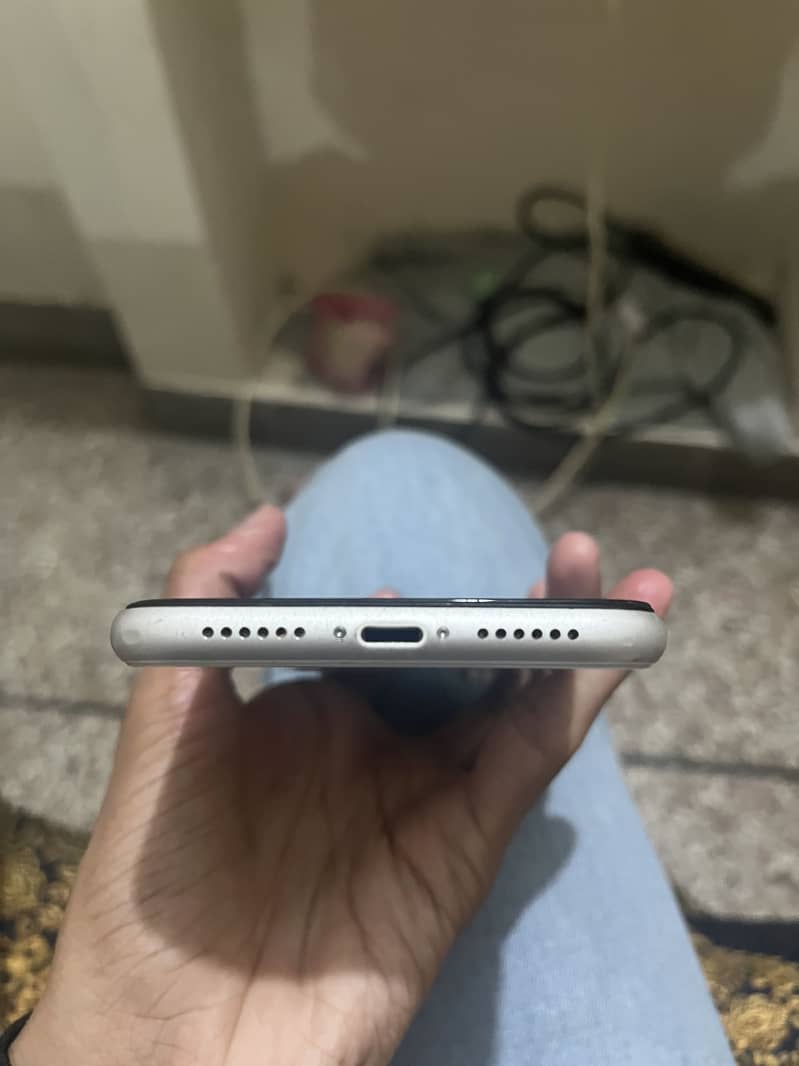 Apple iPhone XR 2